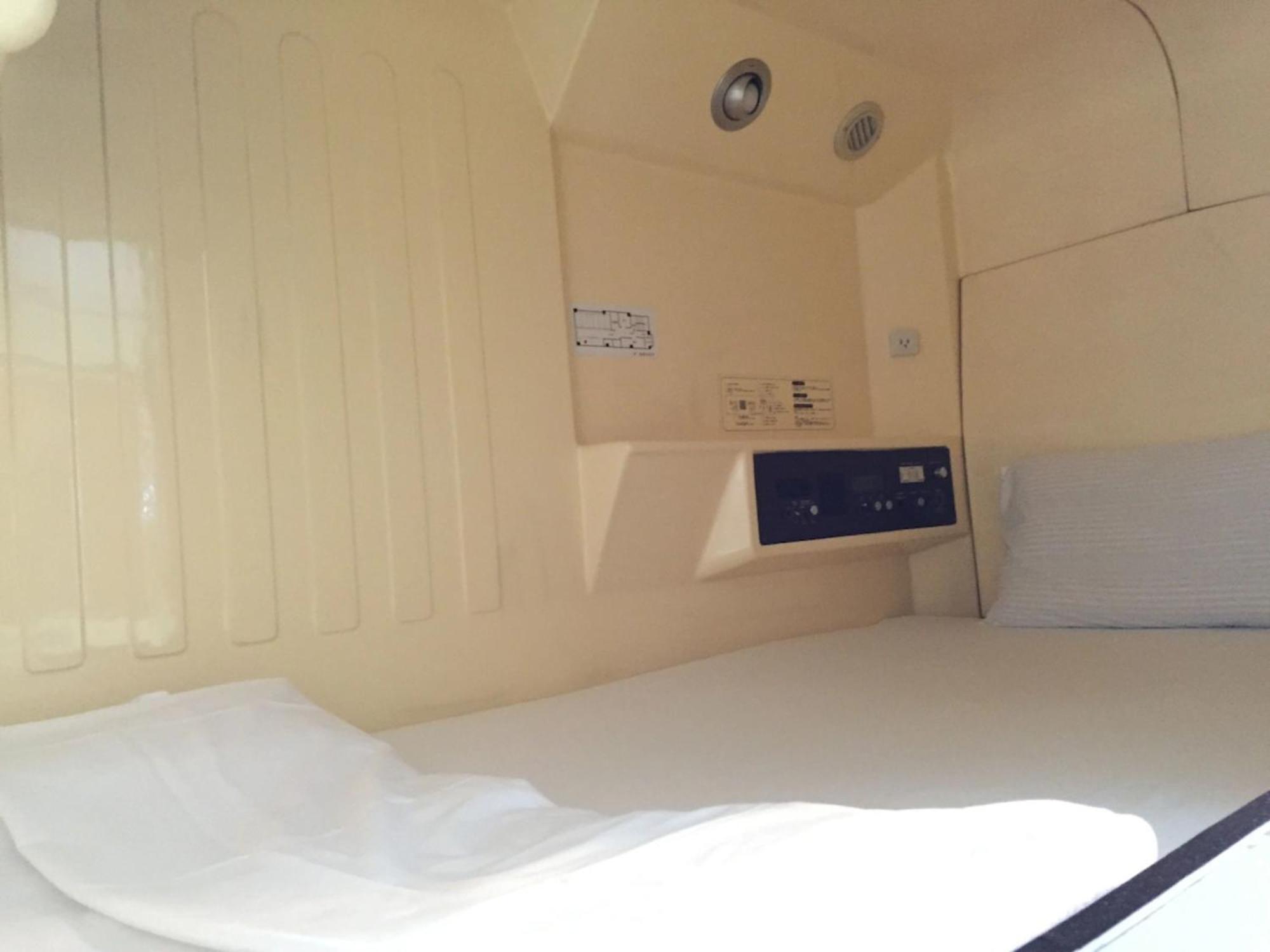Male Only Capsule Inn Hamamatsucho - Vacation Stay 68799V Prefektura Tokio Exteriér fotografie